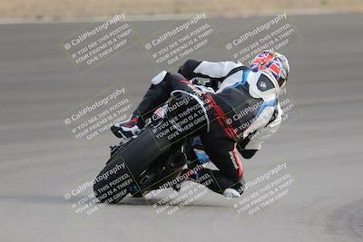 media/Dec-17-2022-SoCal Trackdays (Sat) [[224abd9271]]/Turn 10 Backside (120pm)/